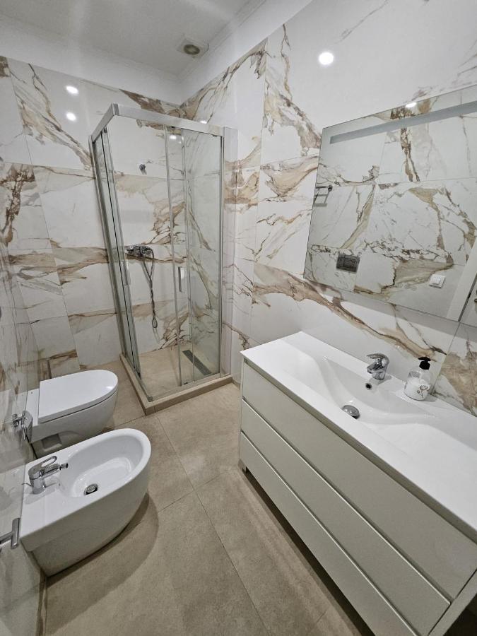 Apartamentos La Meridian Barselona Dış mekan fotoğraf