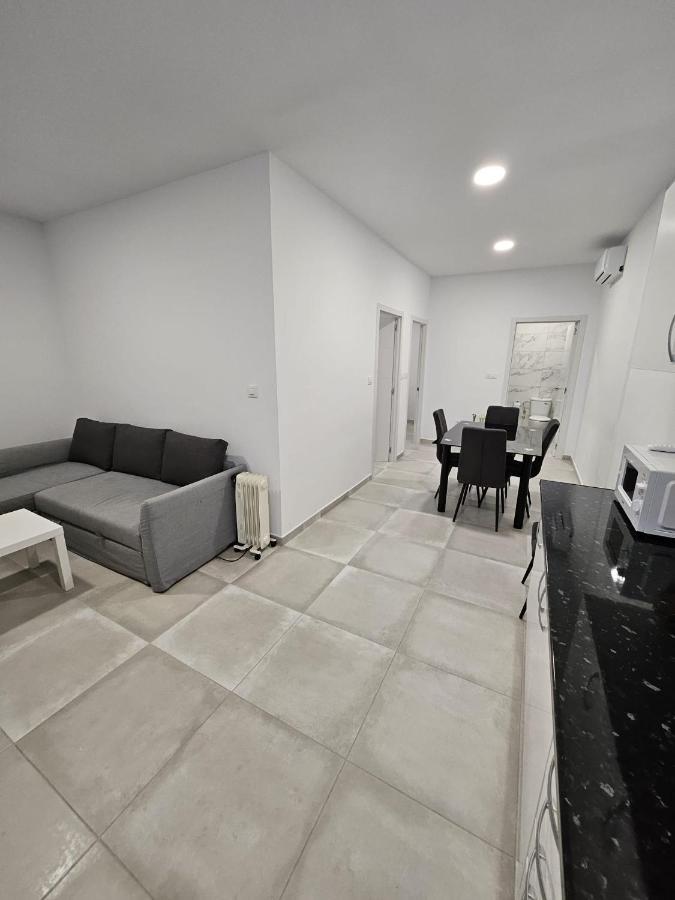 Apartamentos La Meridian Barselona Dış mekan fotoğraf