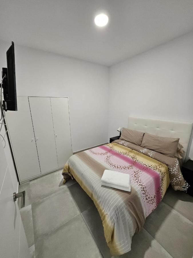 Apartamentos La Meridian Barselona Dış mekan fotoğraf